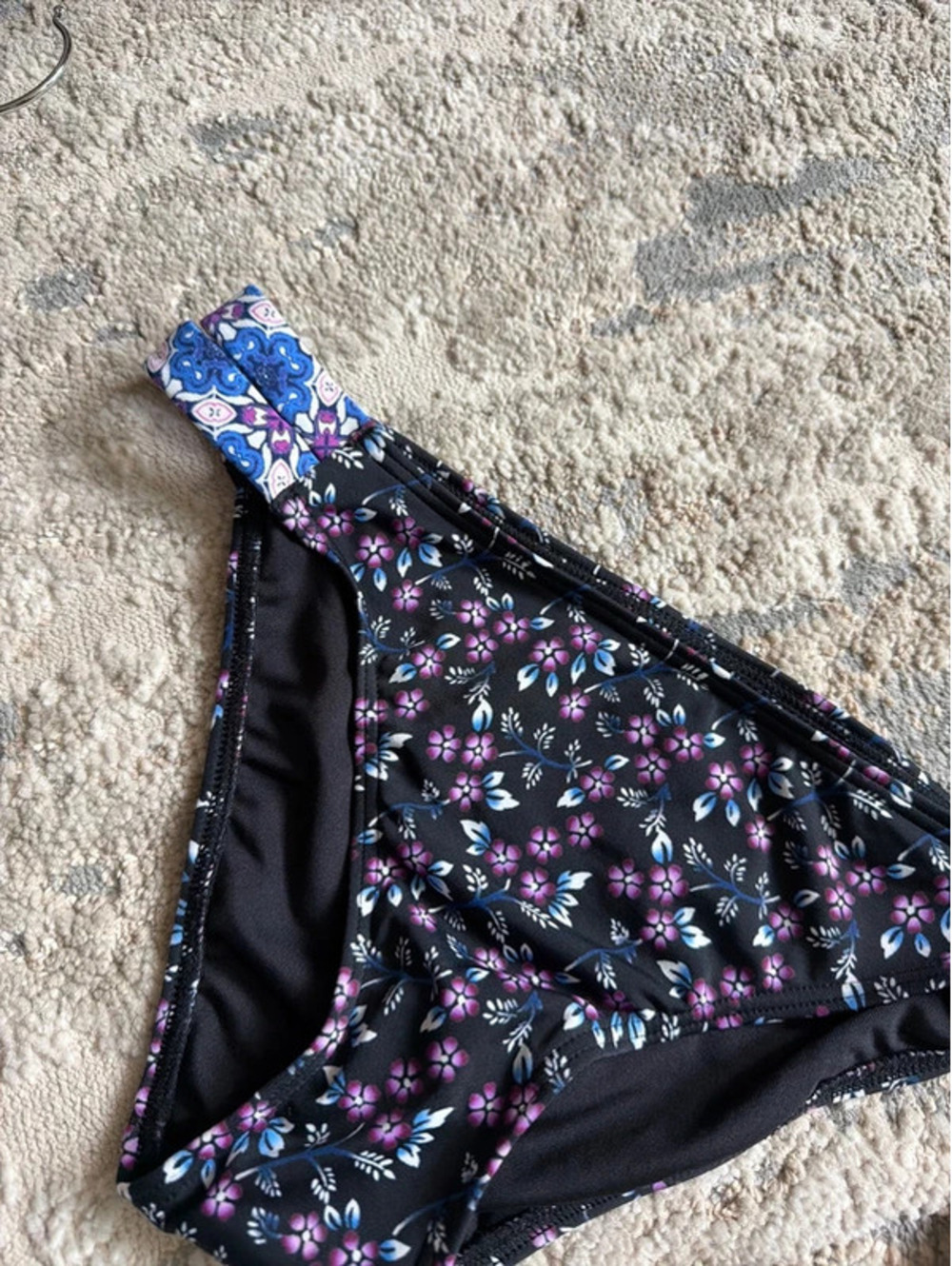 Swim‎ bottoms - Picture 2 of 3